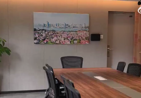 员工饮酒后骑车巧合身一火，组织聚餐的行长被免职