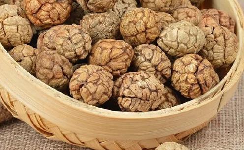 它是鱼腥味“死对头”，不管炖啥鱼，只要加上它，鱼肉鲜嫩无腥味