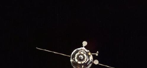 夜空中最亮的星并不是天然的，而是人造卫星，未来将会是人造月亮
