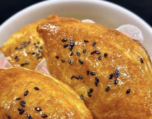 香蕉派制作全攻略：酥脆派皮 香甜香蕉，简单又美味的家常甜点！
