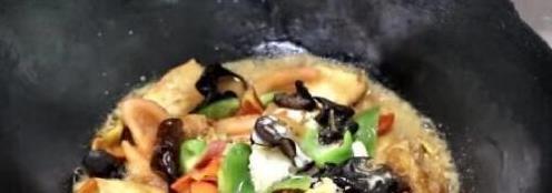 1块豆腐配2个鸡蛋，简单一煎一炒，香气四溢，家常味道轻松上桌！