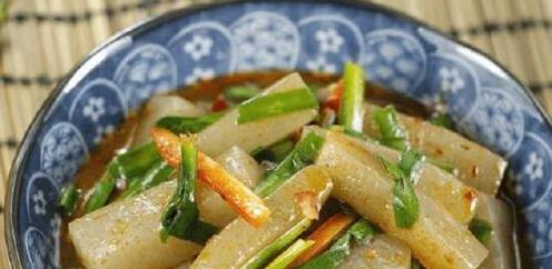 “天然燃脂蔬菜”揭秘，韭菜炒魔芋轻松消脂，排毒瘦身效果惊人！