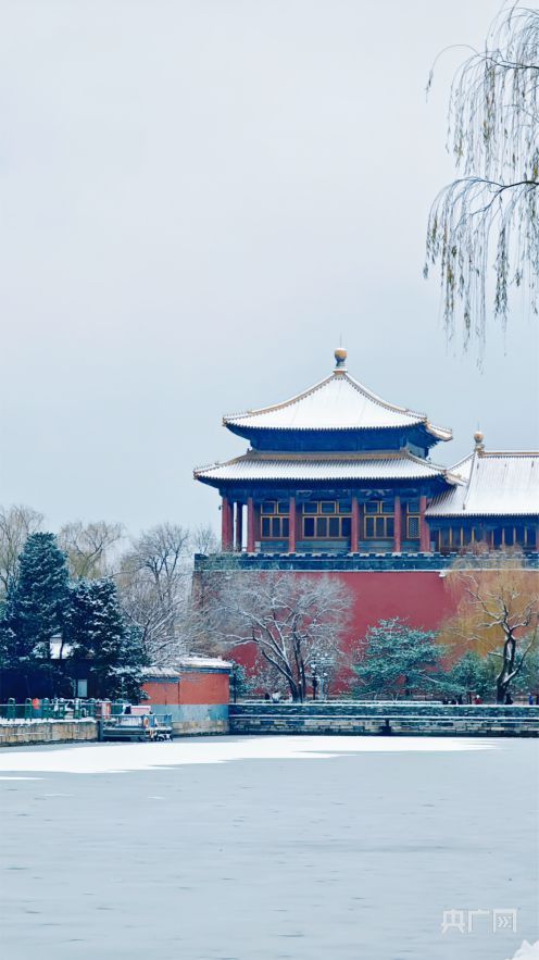 红墙白雪故宫的雪景也太美了画栋珠帘玉砌雕栏