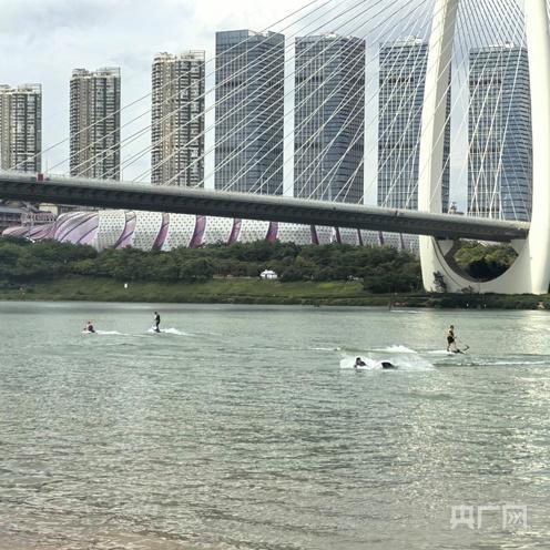 “南宁邕江主航道开放水上运动”系误读 无序扩张隐患重重