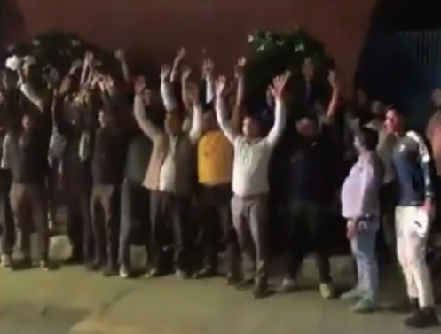 收费站员工嫌奖金少 免费放行5000辆车