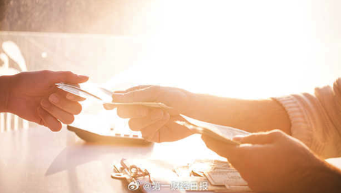 专家称重建信用是最紧迫的软基建