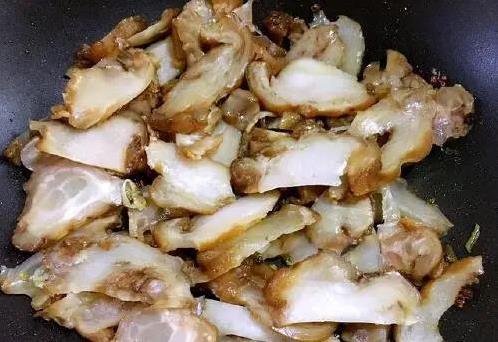 牛肉最好吃部位不是牛排，藏在脚上，稀罕到抢不到？