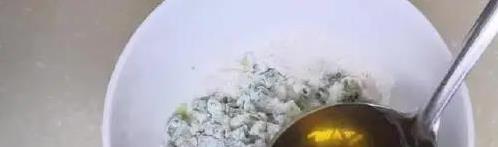 一把葱一斤面不揉面，做出软香饼，凉一周还好吃？