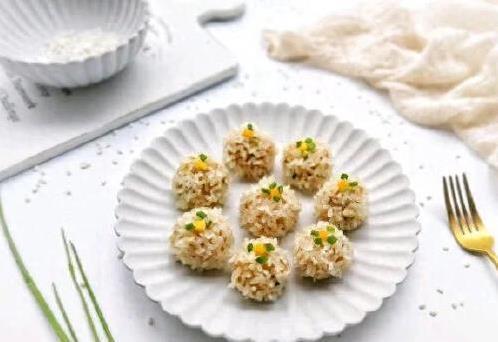 大米不只煮饭香，半斤瘦肉裹珍珠，蒸15分钟惊艳全家