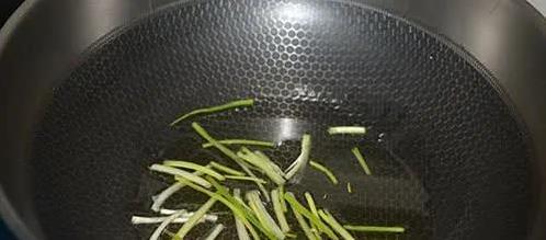 家常葱油酥饼香到爆，3步做出酥掉渣，早餐从此不重样