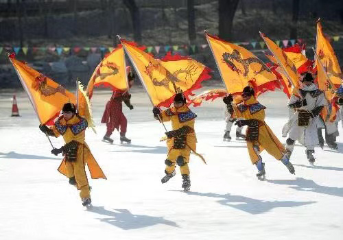 戏说《冰嬉图》——清朝冰雪运动乌拉滑子 