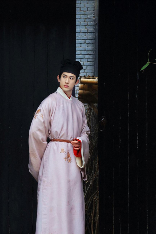 孙政首度参演古装剧《五福临门》 演绎富家子弟收获满满