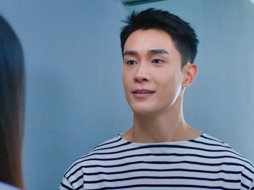 新加坡电视剧《迷茫又无惧的我们》播出邓伟徳演绎“问题老师”