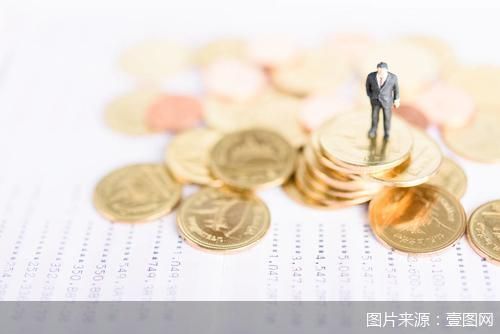 中长期大额存单发行潮来袭！普通定存持续降息，存款定价分化显现