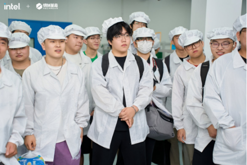 探秘幕后:机械革命2025粉丝体验会苏州站揭示品牌硬核实力