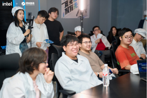 探秘幕后:机械革命2025粉丝体验会苏州站揭示品牌硬核实力