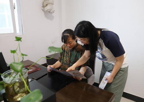 湖北咸丰：与法“童”行 筑牢未成年人防护网