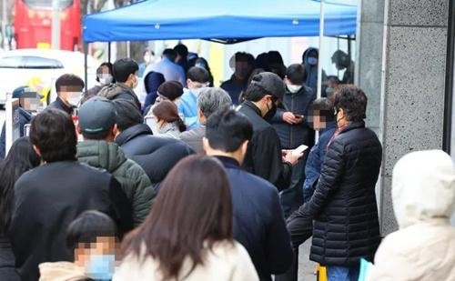 韩国五分之一人口已感染新冠 累计确诊病例破千万