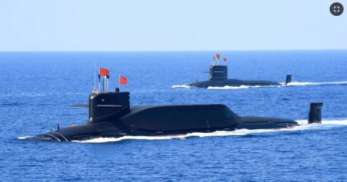 台媒称中国战略核潜艇现身“台海中线”，上浮水面被渔民拍到 隐秘巨浪下的公开示威