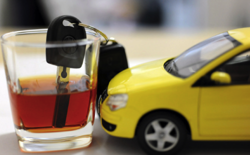 醉酒驾车追尾后逃逸再撞车！喻某某危险驾驶案入选最高检案例