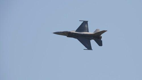 台军方承认，美明年无法全数交付F-16战机