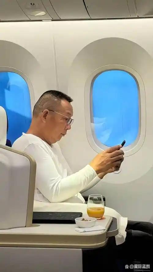 于东来现身伦敦大英博物馆 诚信的力量引来围观