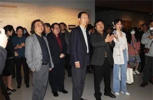 山东省黄河文化主题美术展在山东美术馆隆重开幕