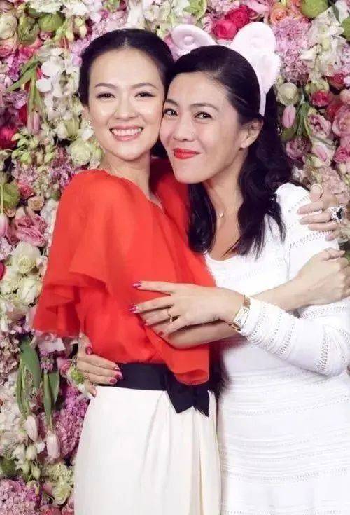 这一次，章子怡的“势利眼”被扒得“底裤”都不剩了