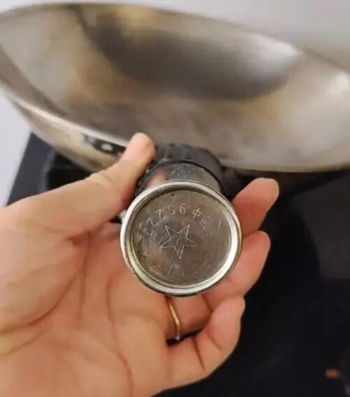 传家锅厂家回应冒牌货已售5000多单 假冒账号误导消费者