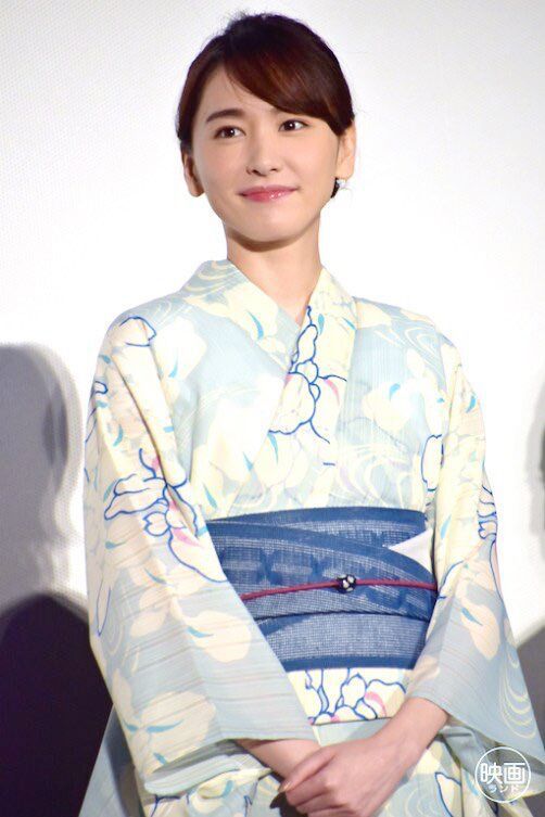 星野源宣布婚讯后首亮相 透露求婚新垣结衣细节