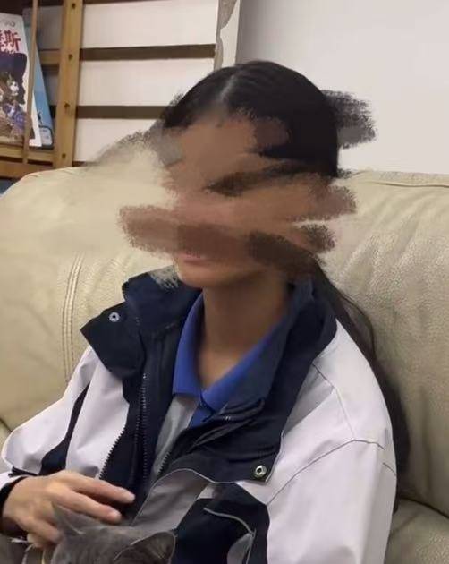 深圳14岁男生刺死同班女生被判无期