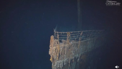 泰坦尼克号大楼梯残骸图片