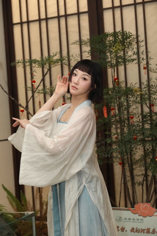 https://img.toumeiw.cn/upload/images/20240123/51ecd85e201d1e15688a9872eeb4bd18.jpg