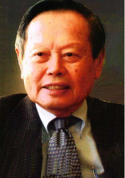 杨振宁96岁喜添千金？网友怒骂滚出中国！英雄被辱背后是时代悲哀