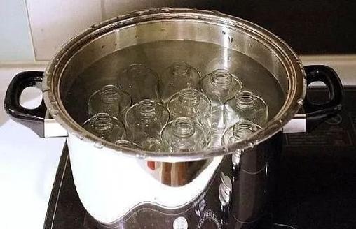 用开水烫碗能杀菌吗？开水烫碗筷的实际杀菌效果与餐具安全方案