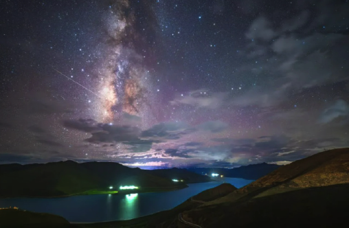 許愿了！看完月全食再看流星雨 