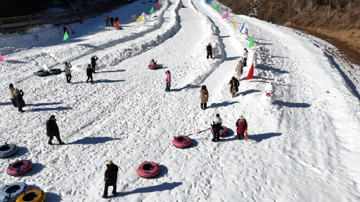 “冰雪年味 江山如画”商洛秦岭江山景区首届冰峰旅游季启动