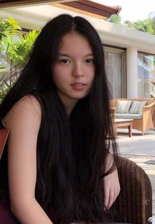 以为糟蹋了好基因，长开后却惊为天人，这5位星二代个个出人意料