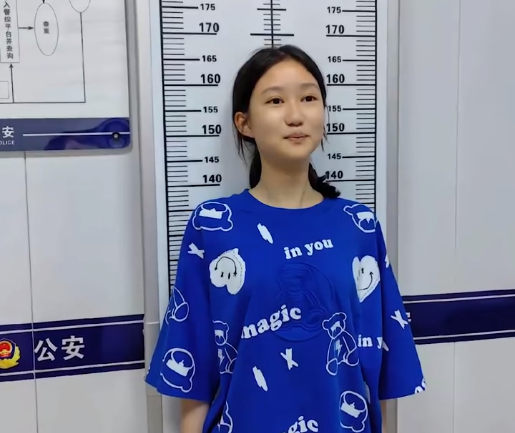 民警因公牺牲2年后女儿考上公安大学