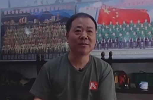遇见你丨拥抱“最可爱的人” 他与时间赛跑为老兵圆梦
