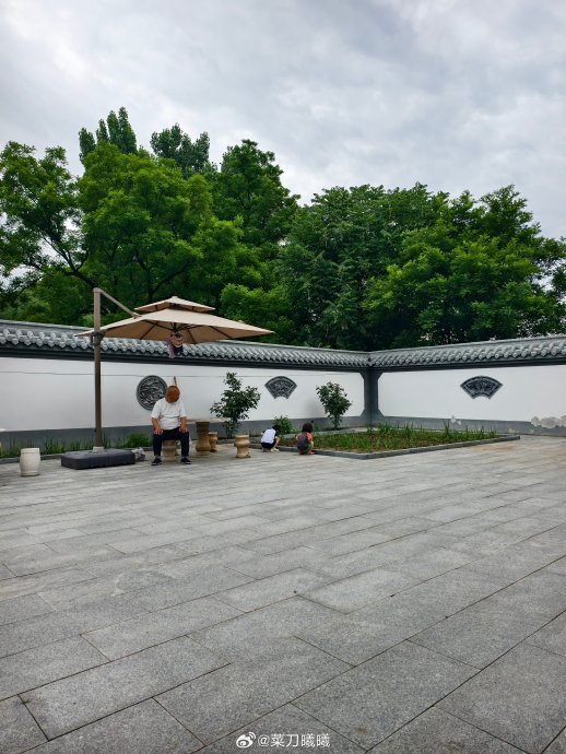 突然觉得带孩子很轻松