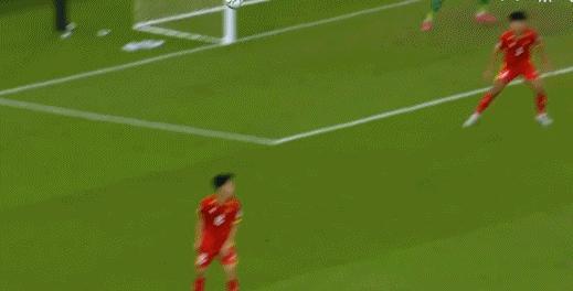 U23国足半场闷平越南！李昊又神扑，刘浩帆险送大礼，控球率65% 上半场互交白卷