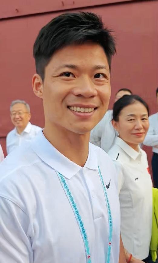 王励勤第一次受邀观礼阅兵