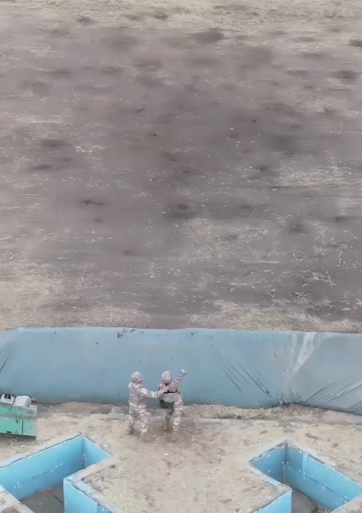 第一视角！沉浸式体验女兵手榴弹实投