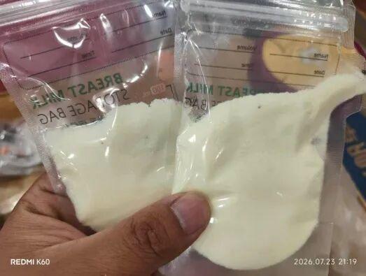 一消费者在飞鹤奶粉中发现异物 引发市场广泛关注