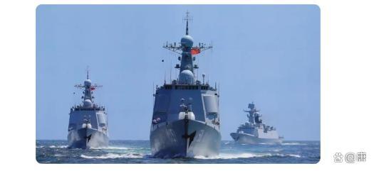 菲军舰“跟踪”辽宁舰这场戏演给谁看 政治表演引关注