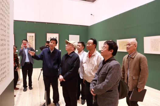 敬畏经典——罗殿龙临创楷书作品展 在中国国度画院好意思术馆开幕