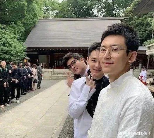 这是什么骚操作？张哲瀚被曝曾去日本神社参加婚礼_中华网