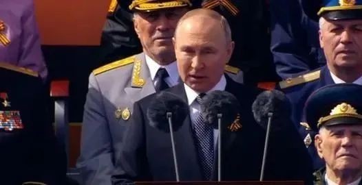 5月9日，普京在俄罗斯胜利日阅兵式上发表讲话。