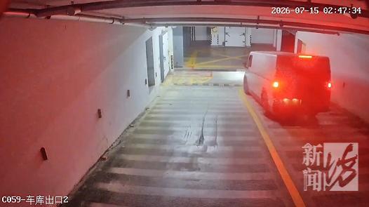 价值20多万杜卡迪被拖走 车主不知情 豪车车库被盗引发关注